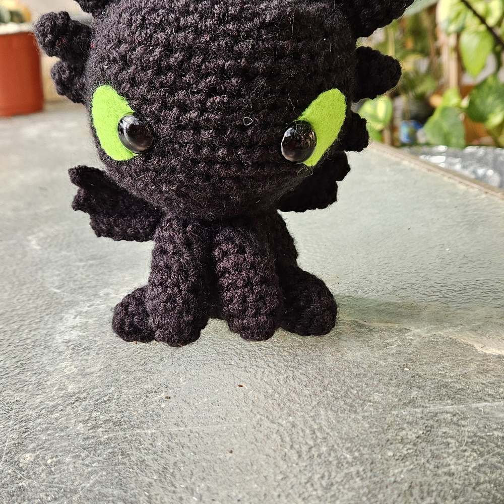 Toothless - Picture 3 of 4